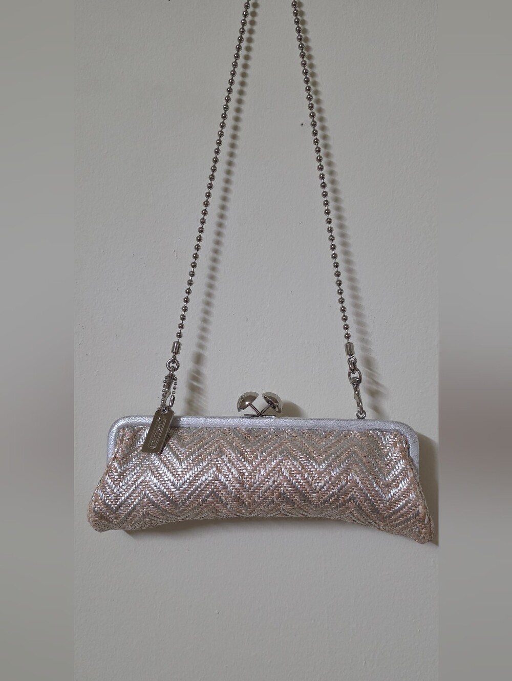 Coach Amanda Darcy Straw Clutch, style 13592 / A0993-13592, in Silver/Cream.